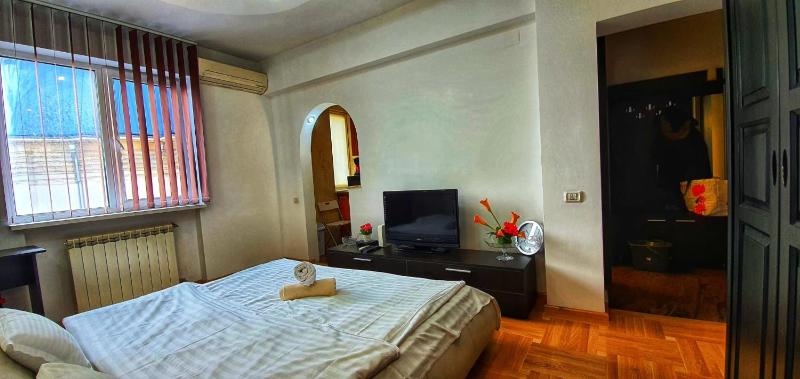 Apartment image 2