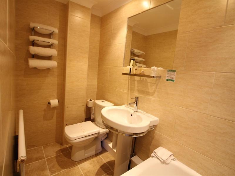 Superior Double Room image 4