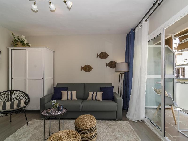 Sitges Spaces Deluxe Centre Apartment - image 12