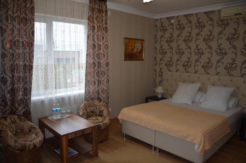 Standard Double Room image 1