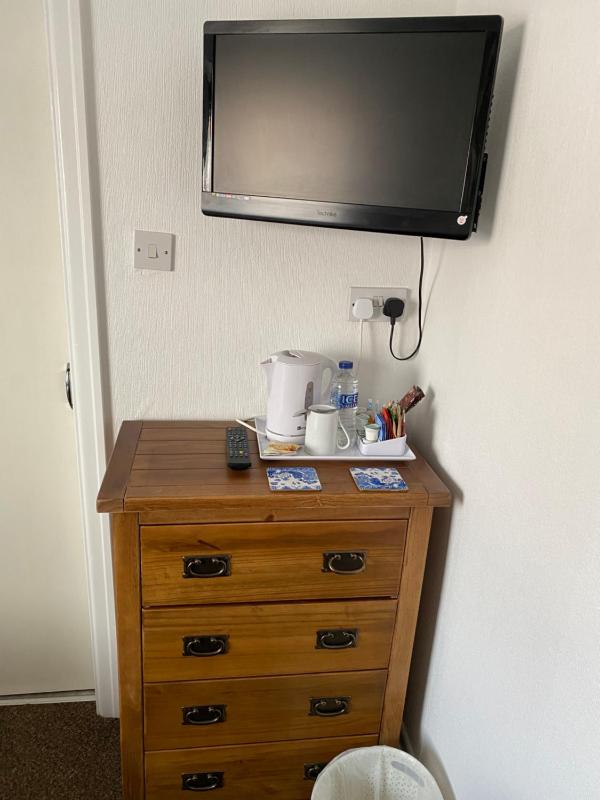 Single Room image 4