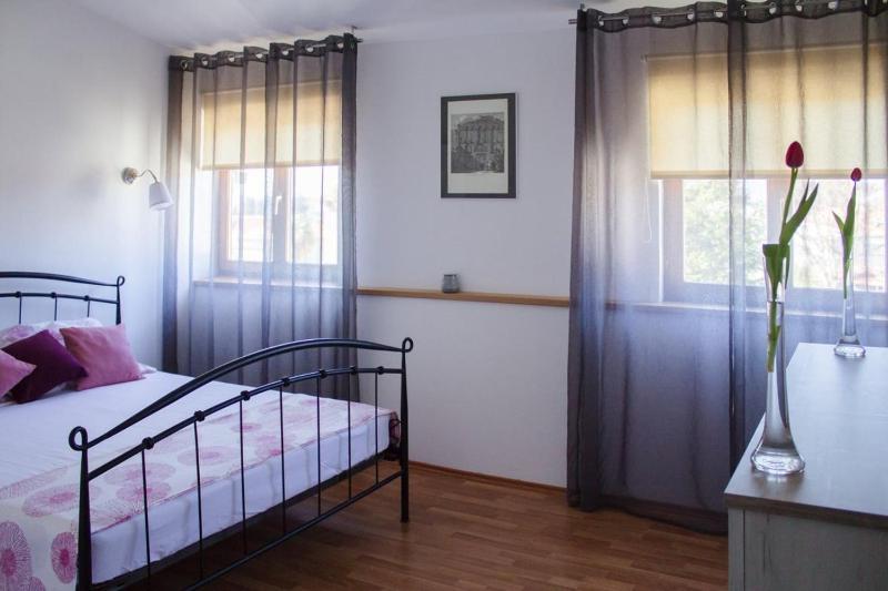 Apartment image 3