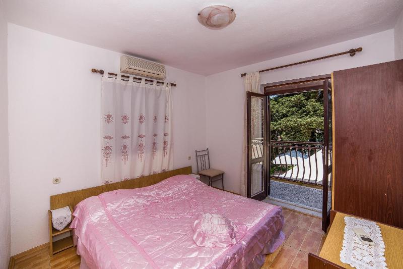 Apartments and Rooms Drpić - image 18