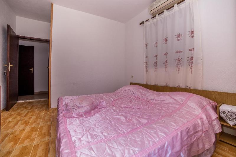 Apartments and Rooms Drpić - image 13