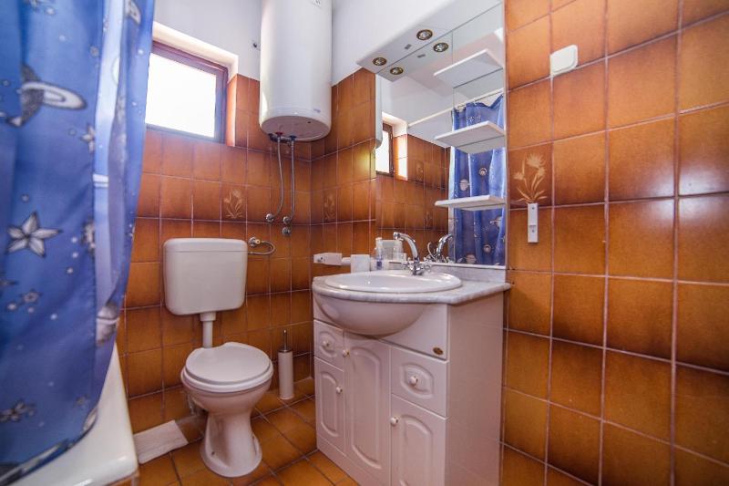 Double Room image 4