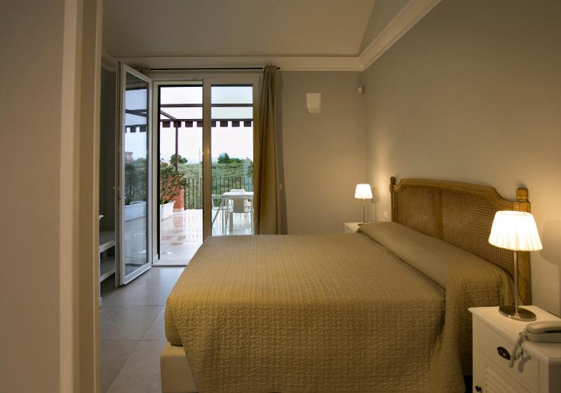Studio with Terrace image 2