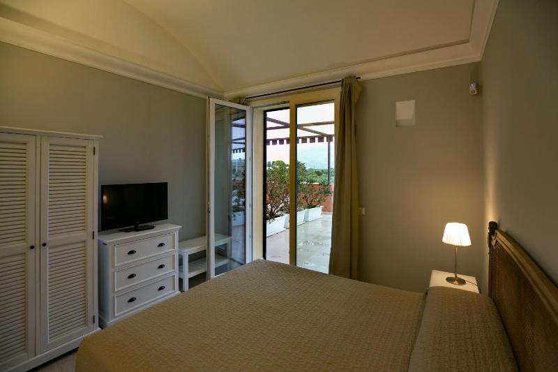 Studio with Terrace image 3