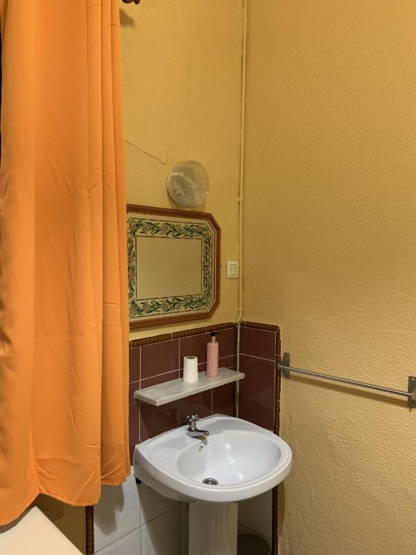 Double or Twin Room with Shared Bathroom image 2