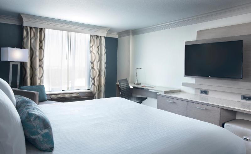 King Room image 3