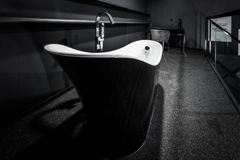 Black Superior Loft image 3