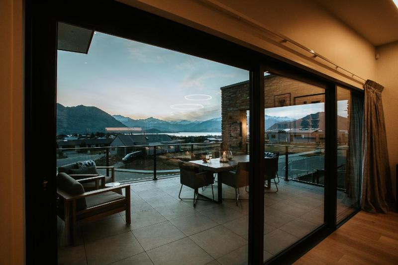 The Heights - Sleeps 8 - Lake Views - Outdoor Fire - image 20