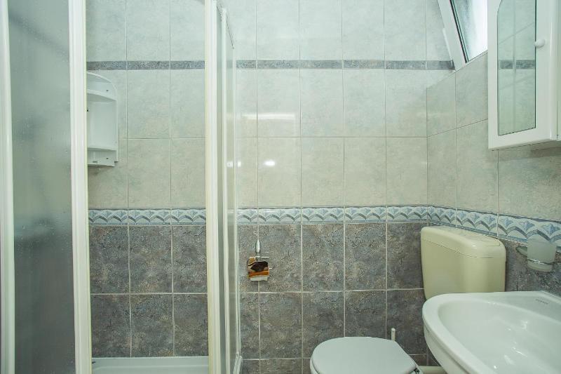 Apartment image 3