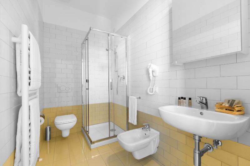 Deluxe Double Room with Sea View image 1