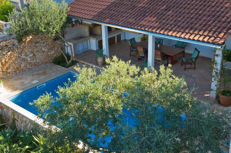 Five-Bedroom Holiday Home with Private Pool image 2