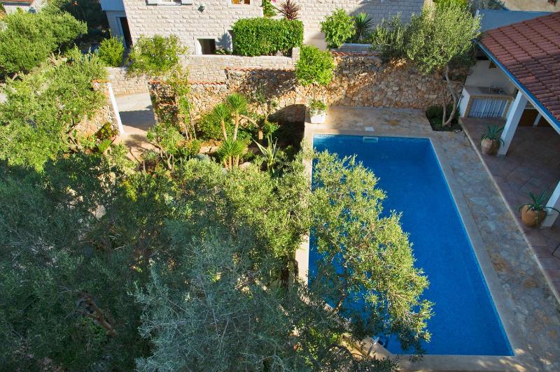 Villa Lukrecia - Stone Villa with Pool & Sea Views I Supetar Brač - image 31