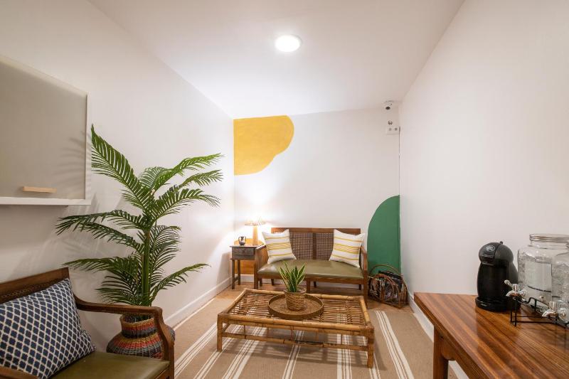 Belle Époque Self-check-in Guesthouse - Adults-Only - image 7
