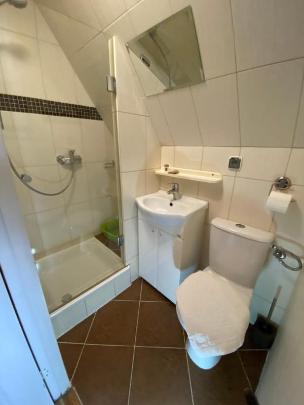 Single Room image 2