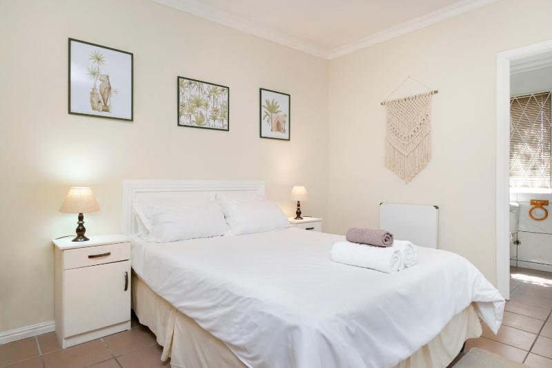 Superior Triple Room image 1