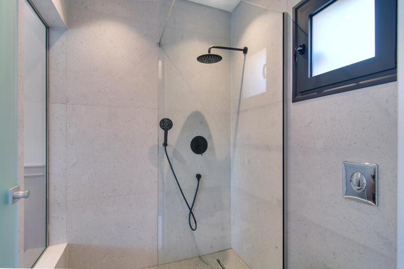 Charisma Boutique Hotel - image 6