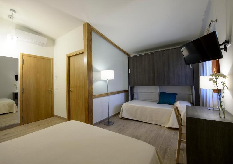 Triple Room - In The Masia image 1