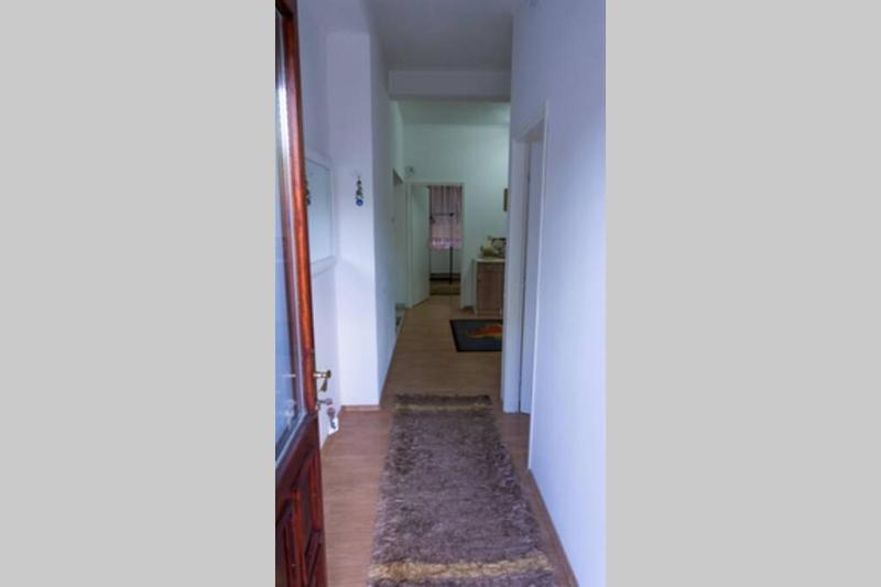apartment HOME - image 3