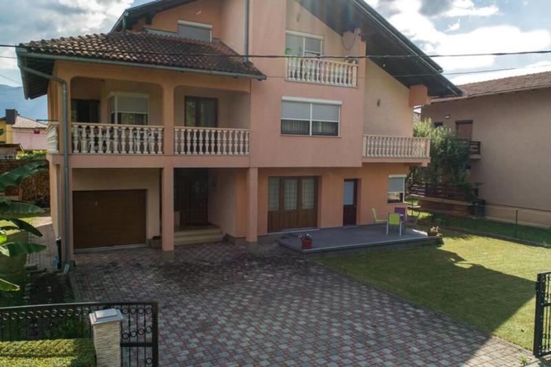 apartment HOME - image 13