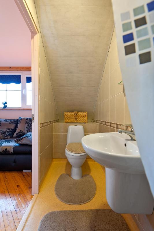Triple Room (2 Adults + 1 Child) image 2