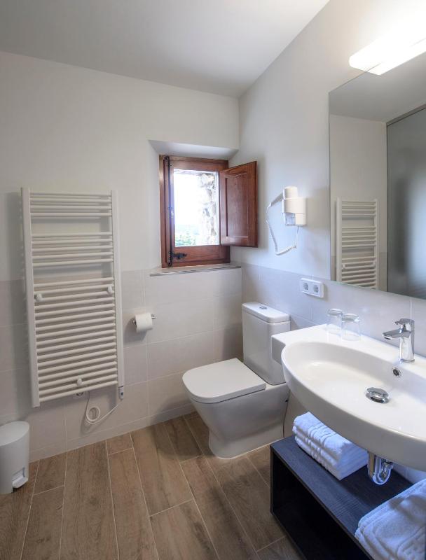 Double Room - In The Masia image 3
