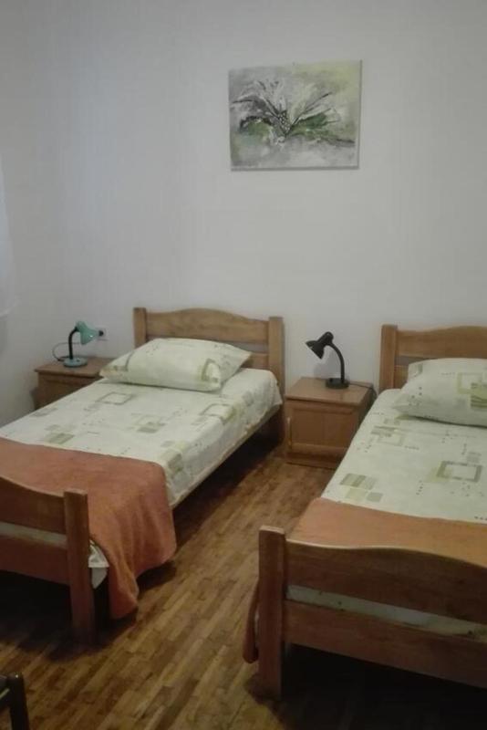 Three-Bedroom Apartment with Terrace image 2