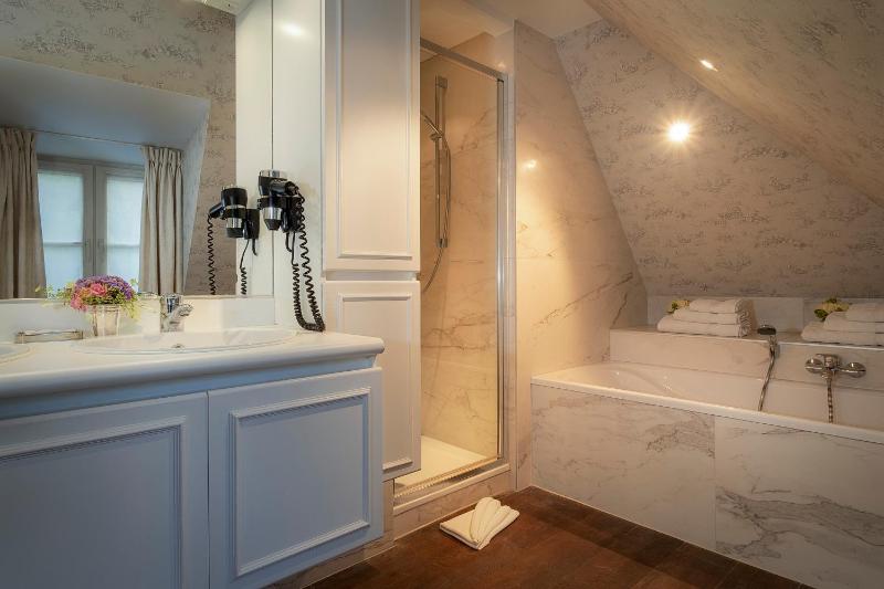 Canalside House - Luxury Guesthouse - image 8