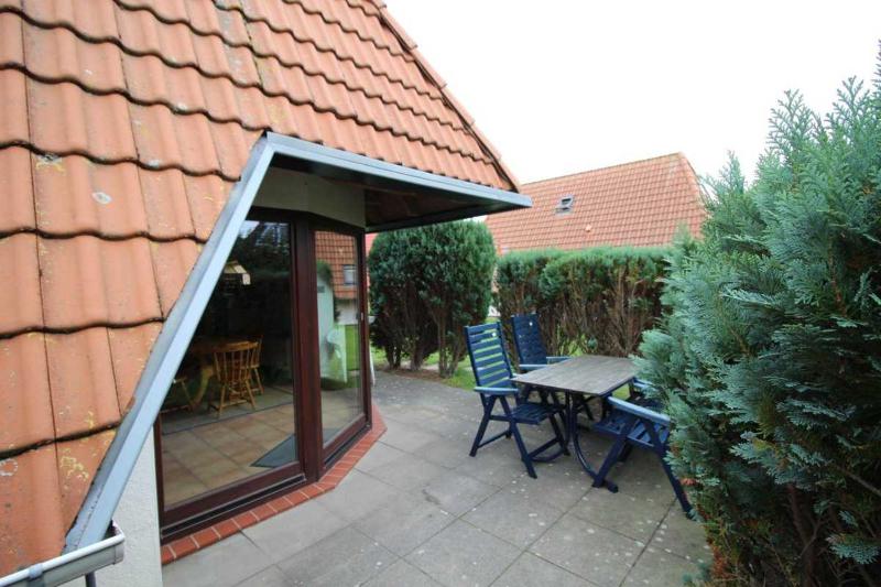 Two-Bedroom House image 4