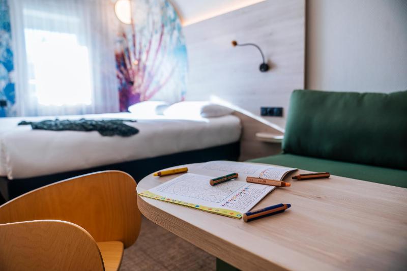 Quadruple Room image 2