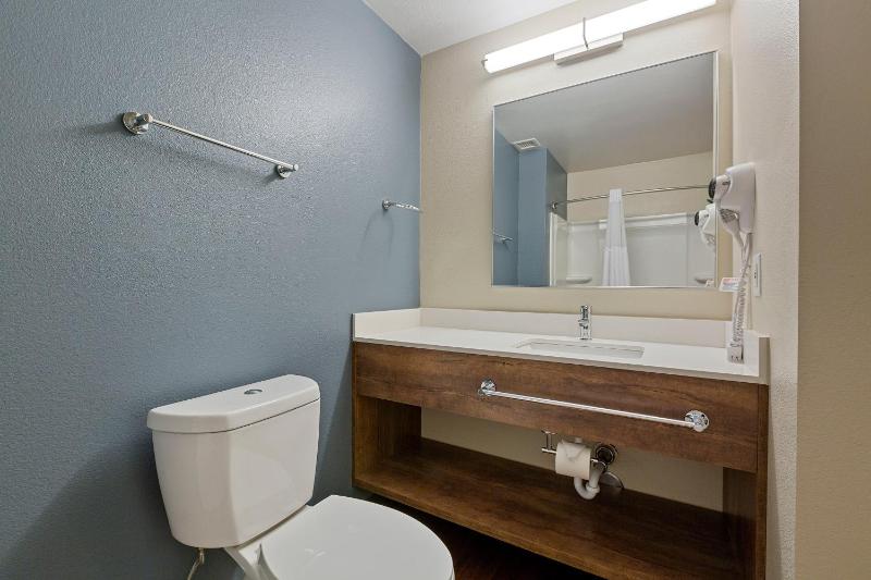 Studio with 2 Double Beds - Non-Smoking image 2