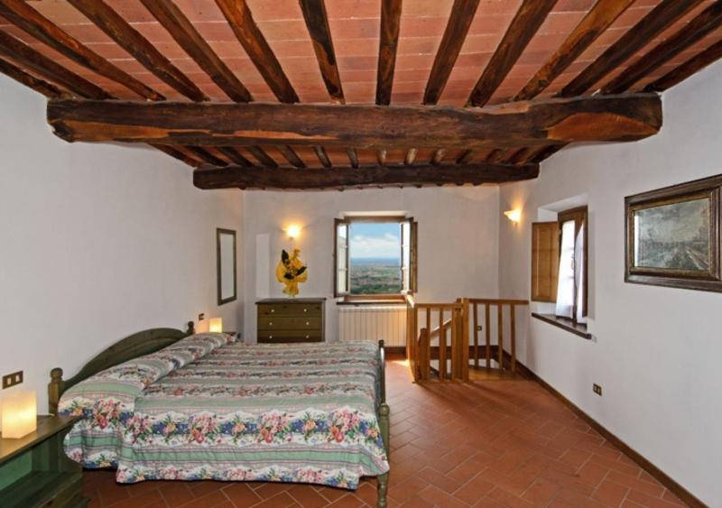 One-Bedroom Apartment image 1