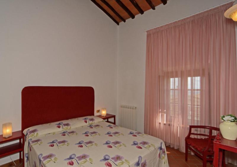 Double Room image 1