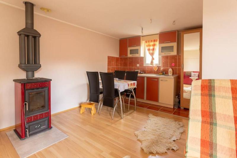 Three-Bedroom House image 2