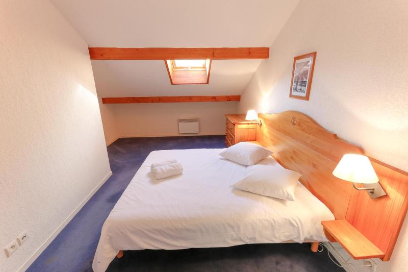 Two-Room Apartment with Balcony (6 Adults) image 3