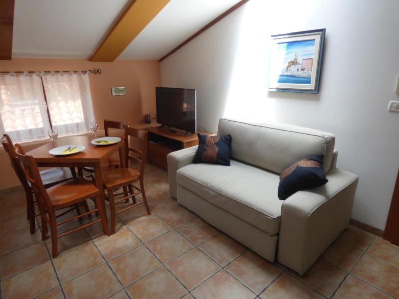 Apartment image 3