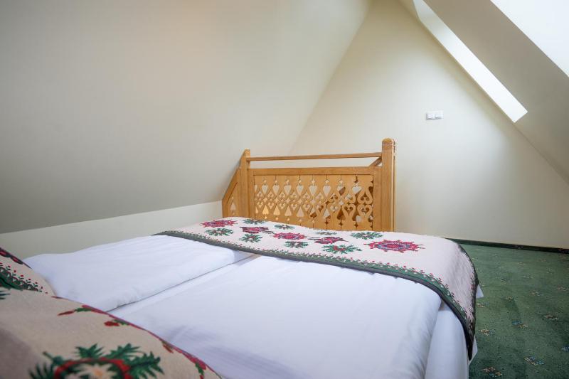 Duplex Quadruple Room image 3