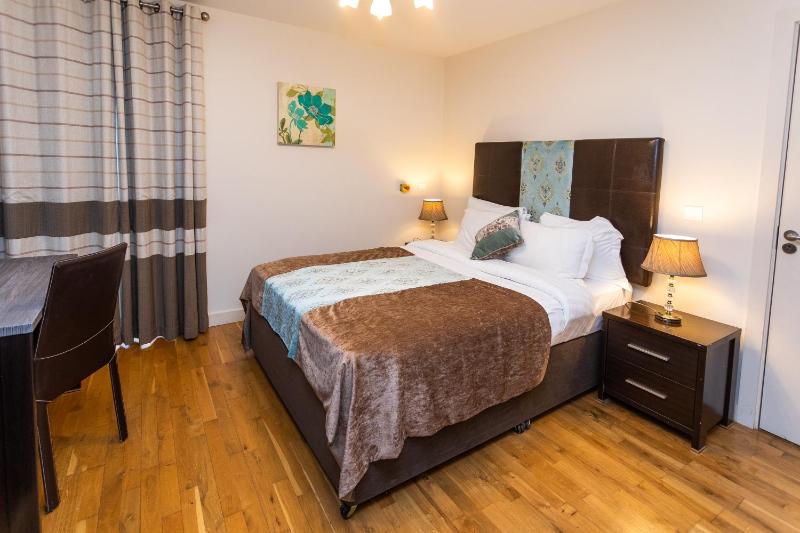 Four-Bedroom House image 4
