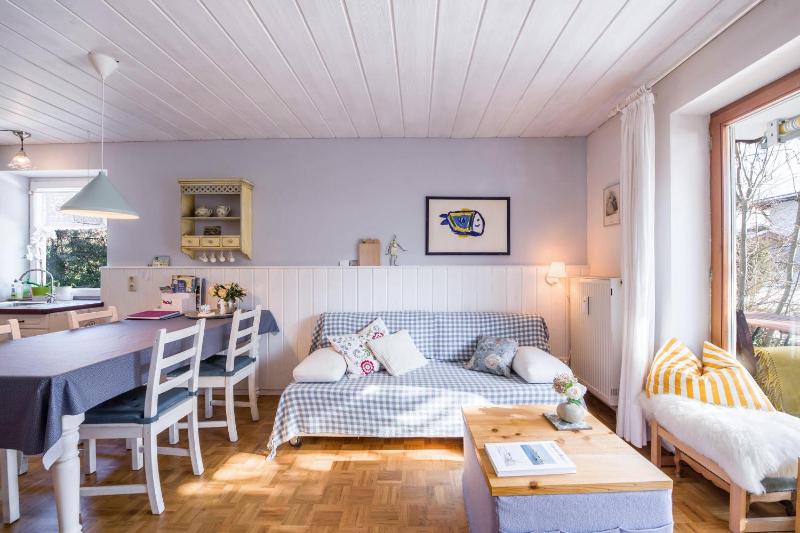 Superior One-Bedroom Apartment image 1