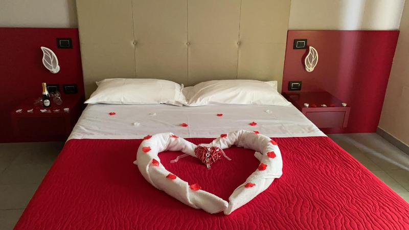 Deluxe Room image 1