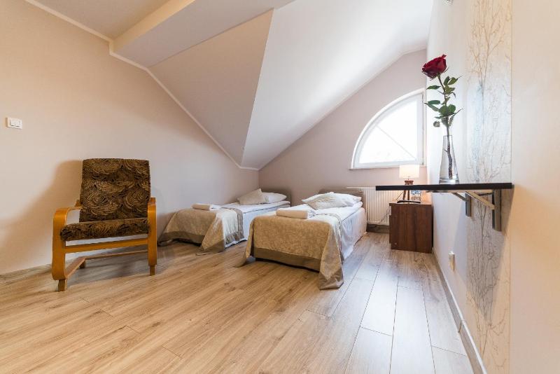 Double Room image 2