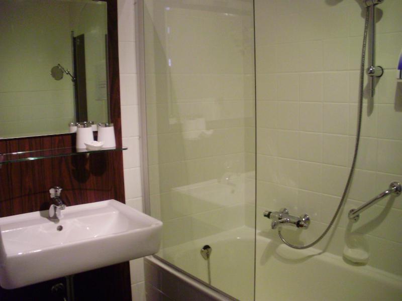 Double Room with Balcony image 3