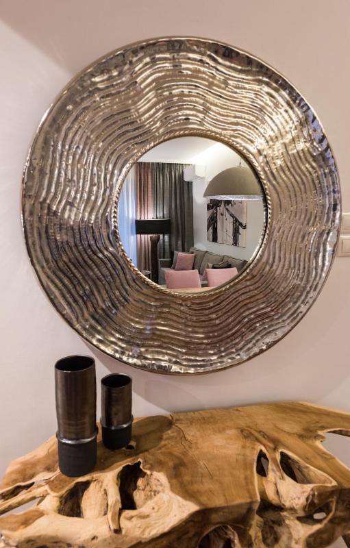 Acropolis Panoramic View Deluxe Apartment image 3