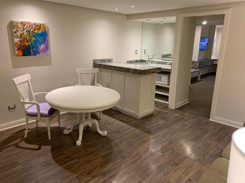 Rose Hotel - image 15