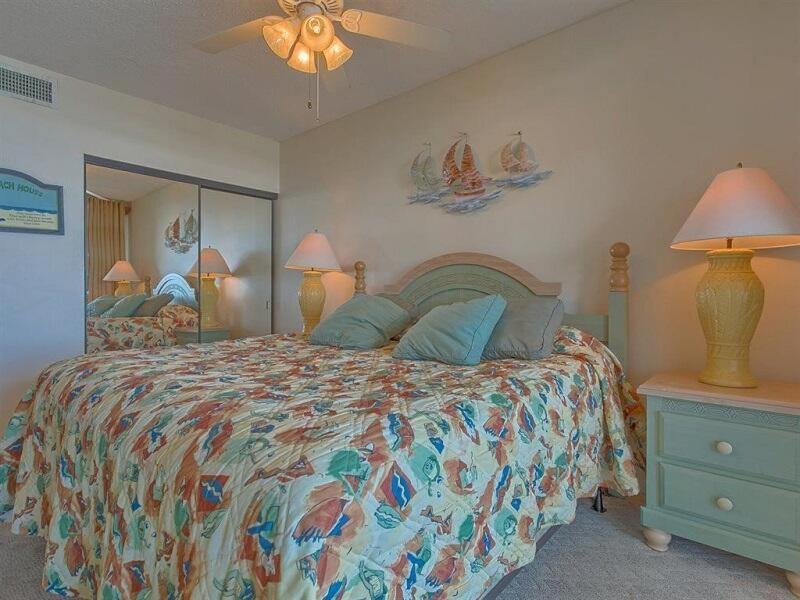 Three-Bedroom Holiday Home  image 2