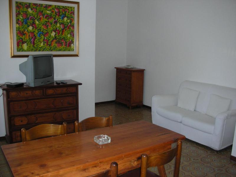 Small One-Bedroom Apartment (2 Adults) image 1