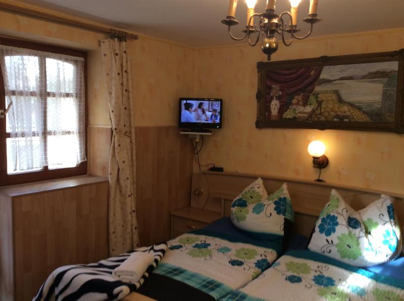 Double Room with Patio image 3