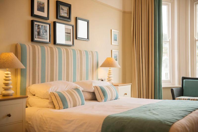 Double Room with Town View image 1